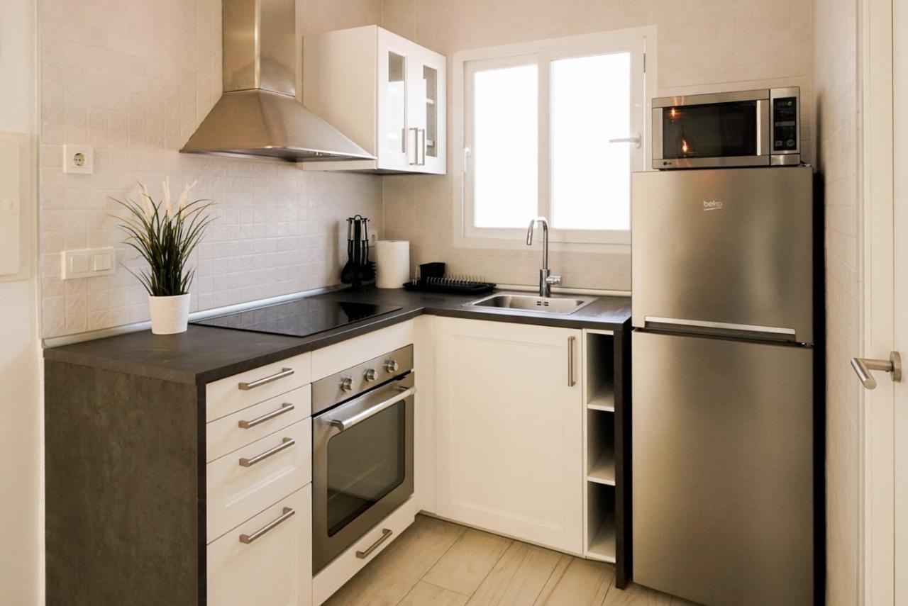 Casa Mya Con Terreno Privado Y Parking Compartido - A 800M De Playa Poniente Villa Benidorm Eksteriør billede