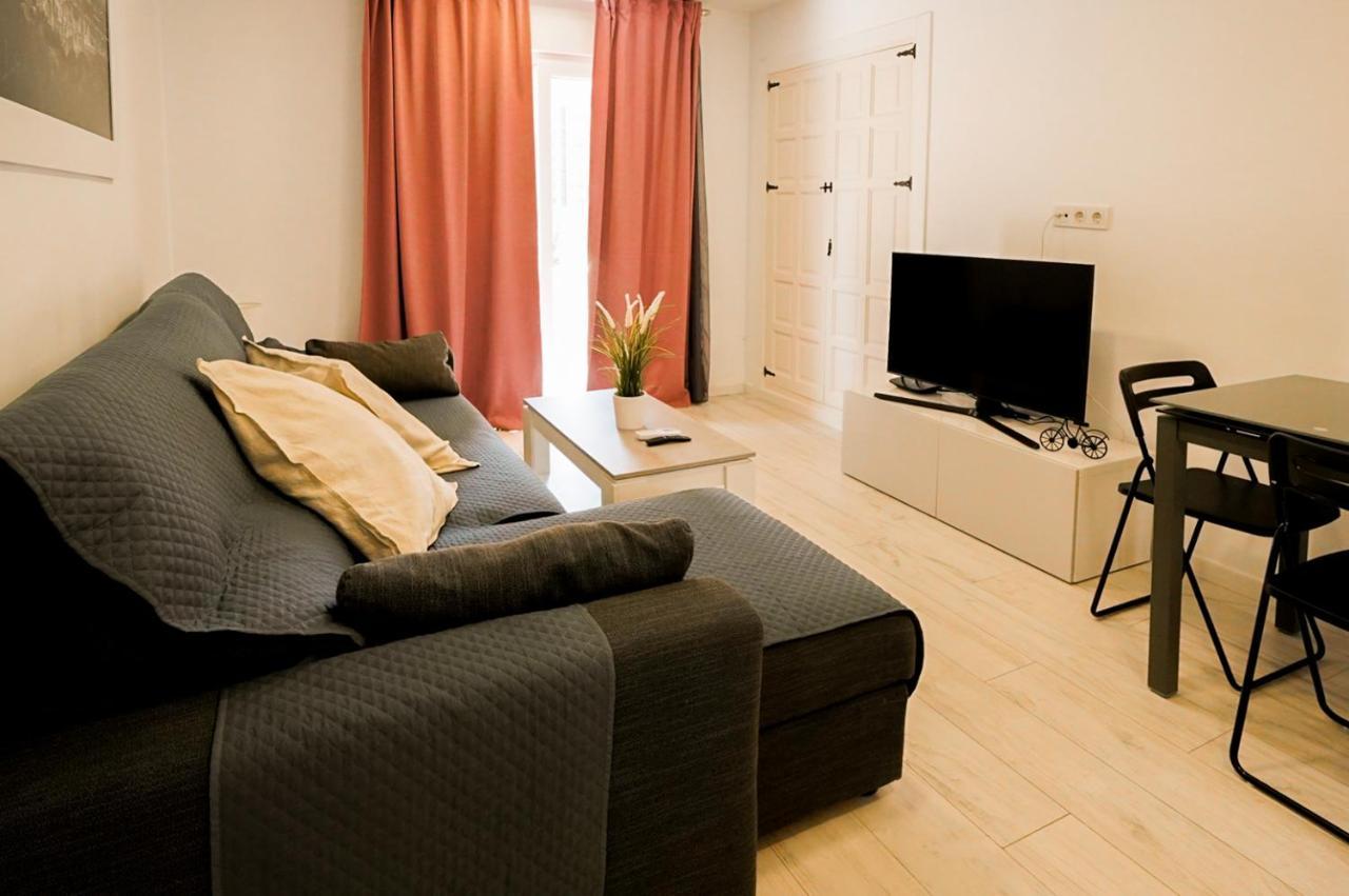 Casa Mya Con Terreno Privado Y Parking Compartido - A 800M De Playa Poniente Villa Benidorm Eksteriør billede
